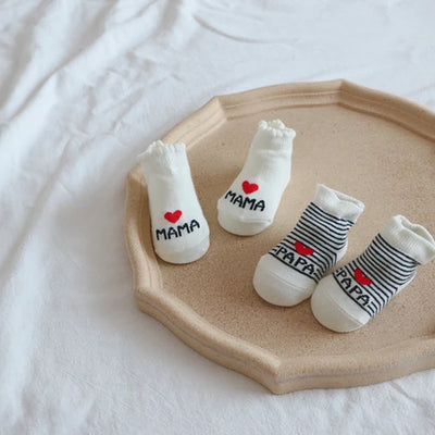 2 Pairs Cute Baby Socks Cotton Newborn Socks Lot Baby Boys Girls Socks I LOVE MAMA Rainbow Colored Kids Letter Footwear Pack