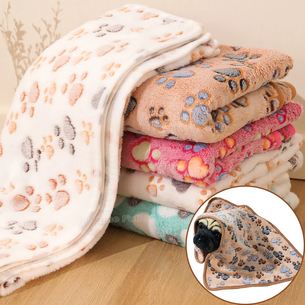 Soft Fluffy Pet Blanket High Quality Cute Dog Cat Paw Print Thick Coral Fleece Blankets Pet Mat Warm and Comfortable Thermal Pad