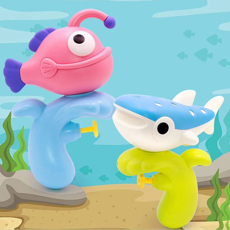 Portable Handheld Fish Spray Toy Summer Outdoor Beach Water Squirter Swimming Pool Fight Toy For Boy Girl Gift