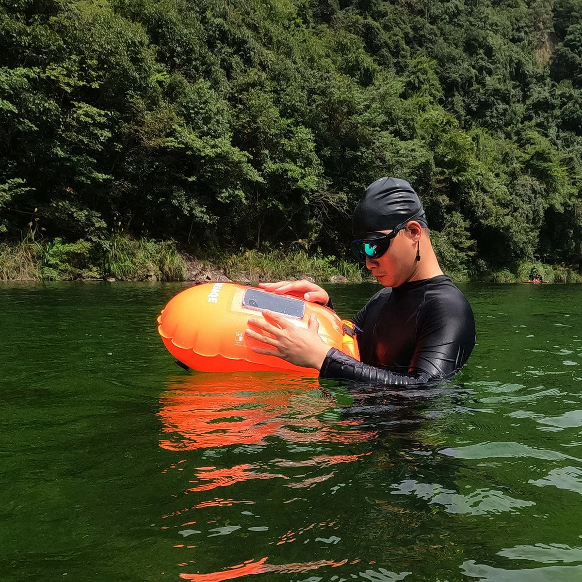 Outdoor Swimming Buoy Swim Float Dry Bag with Waist Belt Waterproof PVC Storage Bag Touch Screen for Water Sports