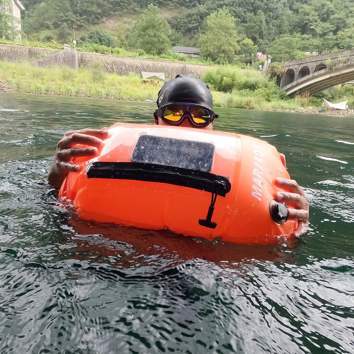 Outdoor Swimming Buoy Swim Float Dry Bag with Waist Belt Waterproof PVC Storage Bag Touch Screen for Water Sports