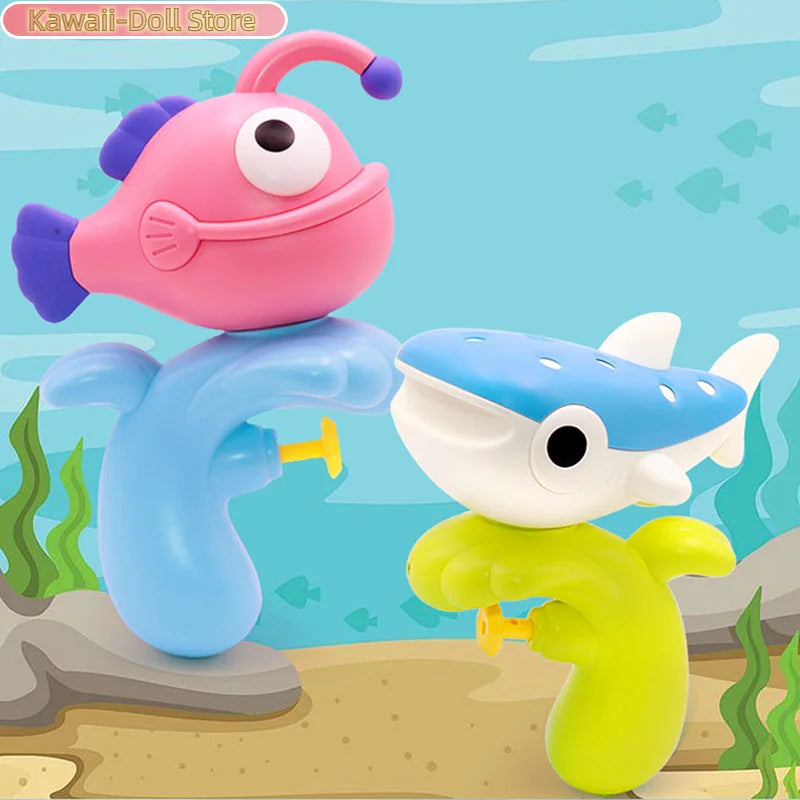 Portable Handheld Fish Spray Toy Summer Outdoor Beach Water Squirter Swimming Pool Fight Toy For Boy Girl Gift