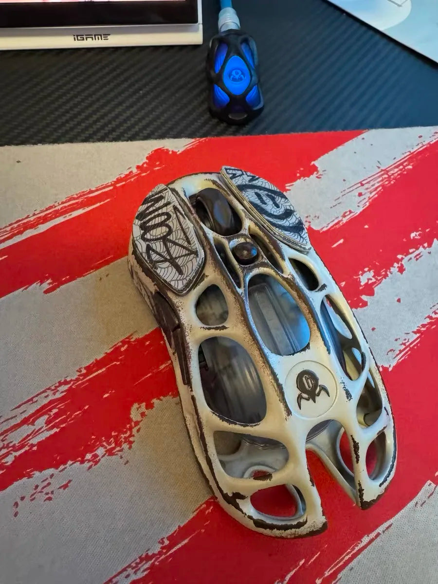 Gravity Planet Breaking the cocoon mouse e-sports game dedicated wireless hollow mechanical Bluetooth mouse