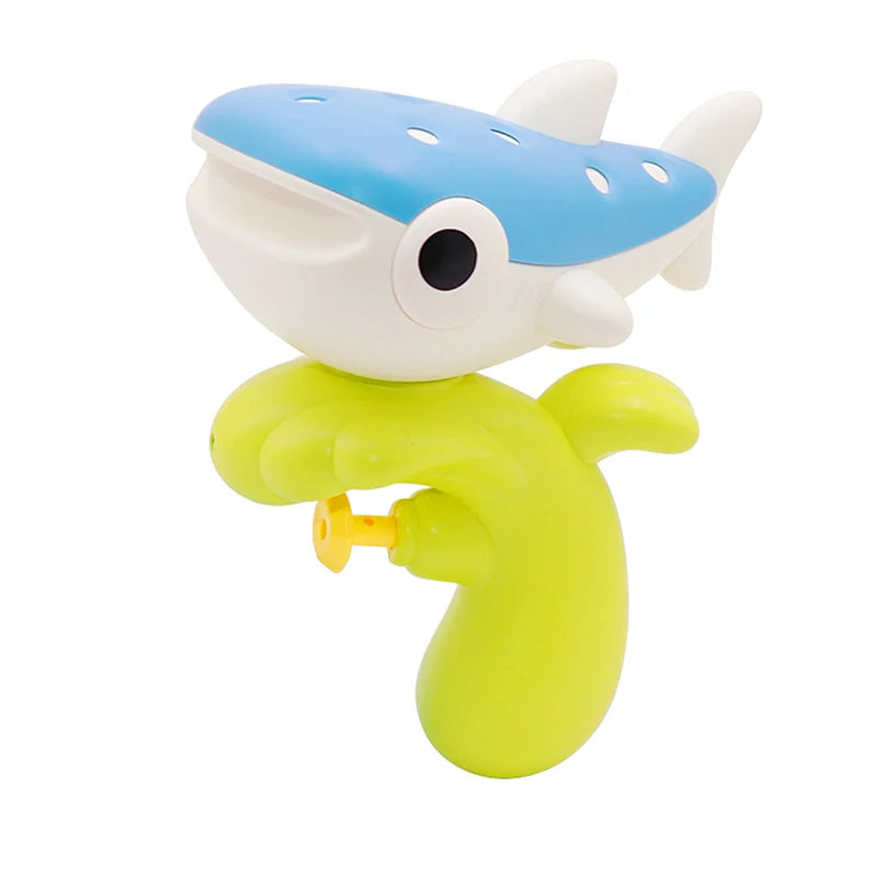 Portable Handheld Fish Spray Toy Summer Outdoor Beach Water Squirter Swimming Pool Fight Toy For Boy Girl Gift